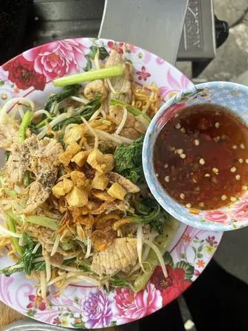 Hình ảnh mì gói xào ĐB