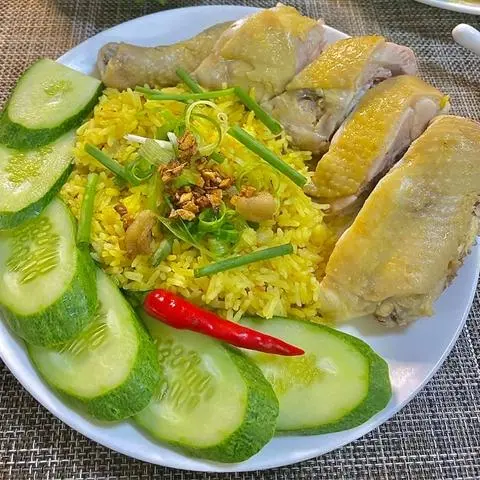 Hình ảnh Cơm gà chặt (phần vừa)
