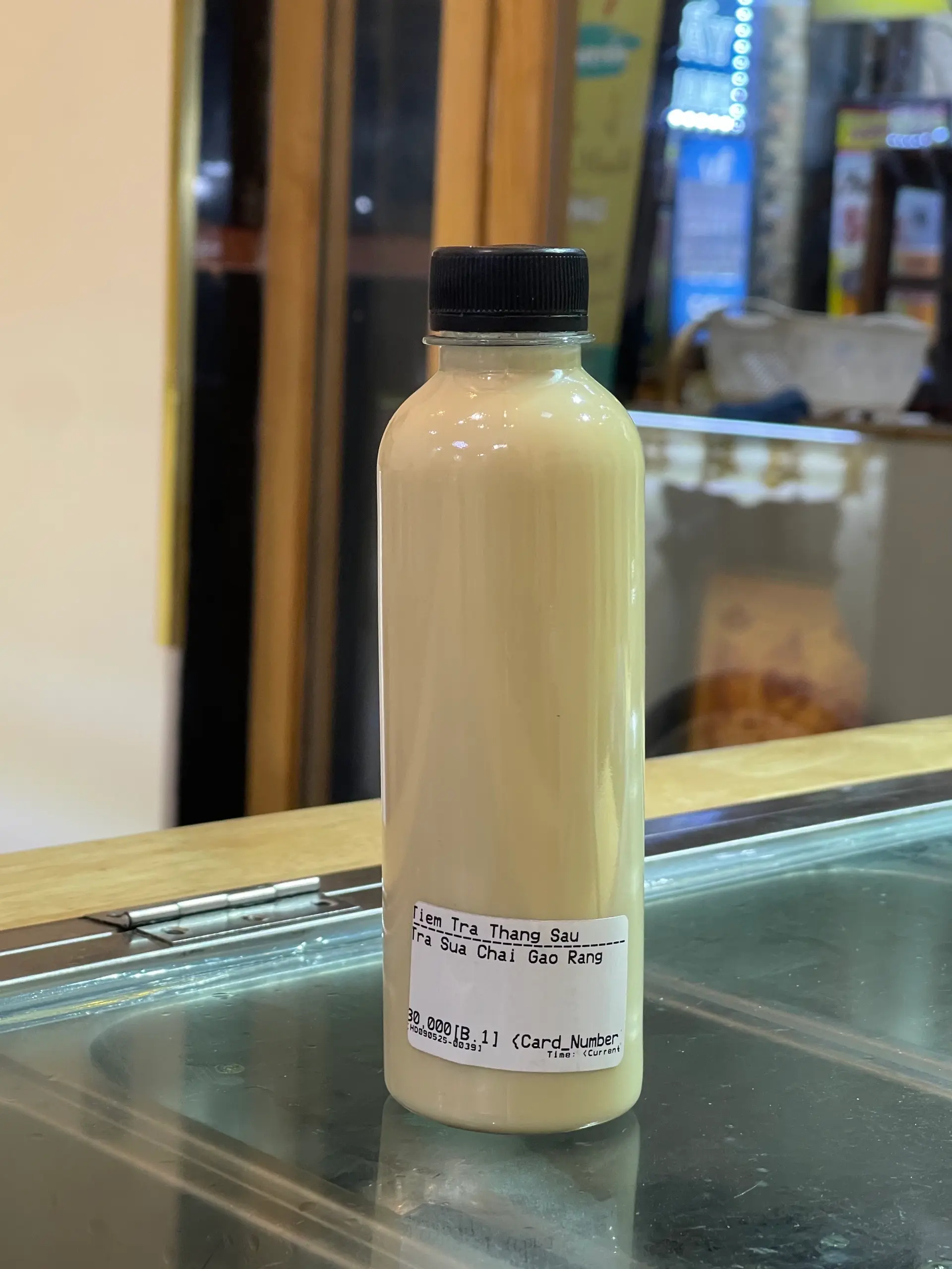 Hình ảnh Trà sữa chai gạo rang 330ml