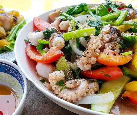 Hình ảnh Cơm Bạch Tuột Xào Thập Cẩm