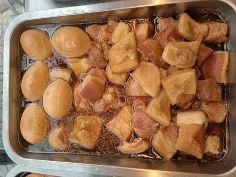 Hình ảnh cơm thịt kho trứng