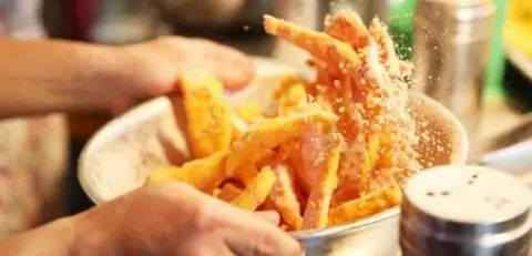 Hình ảnh Khoai lang lắc phô mai