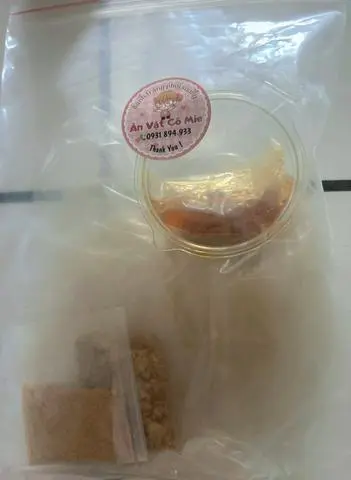 Hình ảnh Bánh tráng chấm sốt tắc