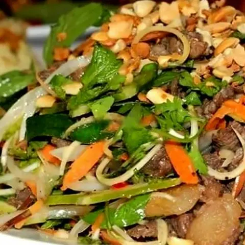 Hình ảnh Gỏi lòng sốt Thái