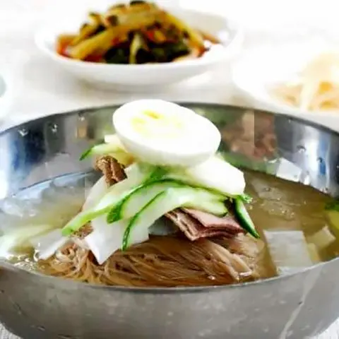 Hình ảnh 물냉면 . Mì lạnh Hàn Quốc+món ăn phụ