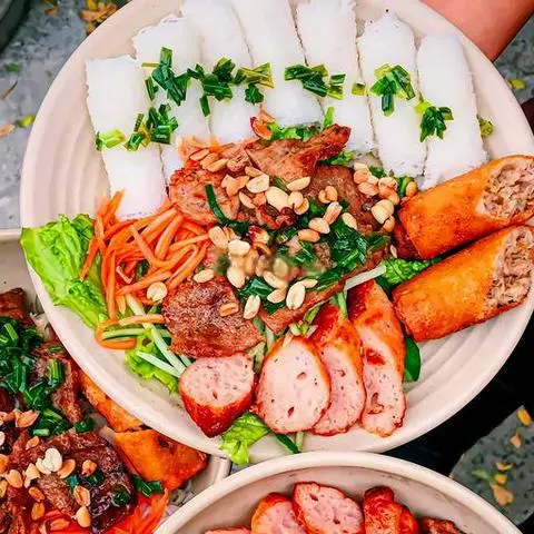 Hình ảnh Bánh hỏi thịt nướng - Nem nướng