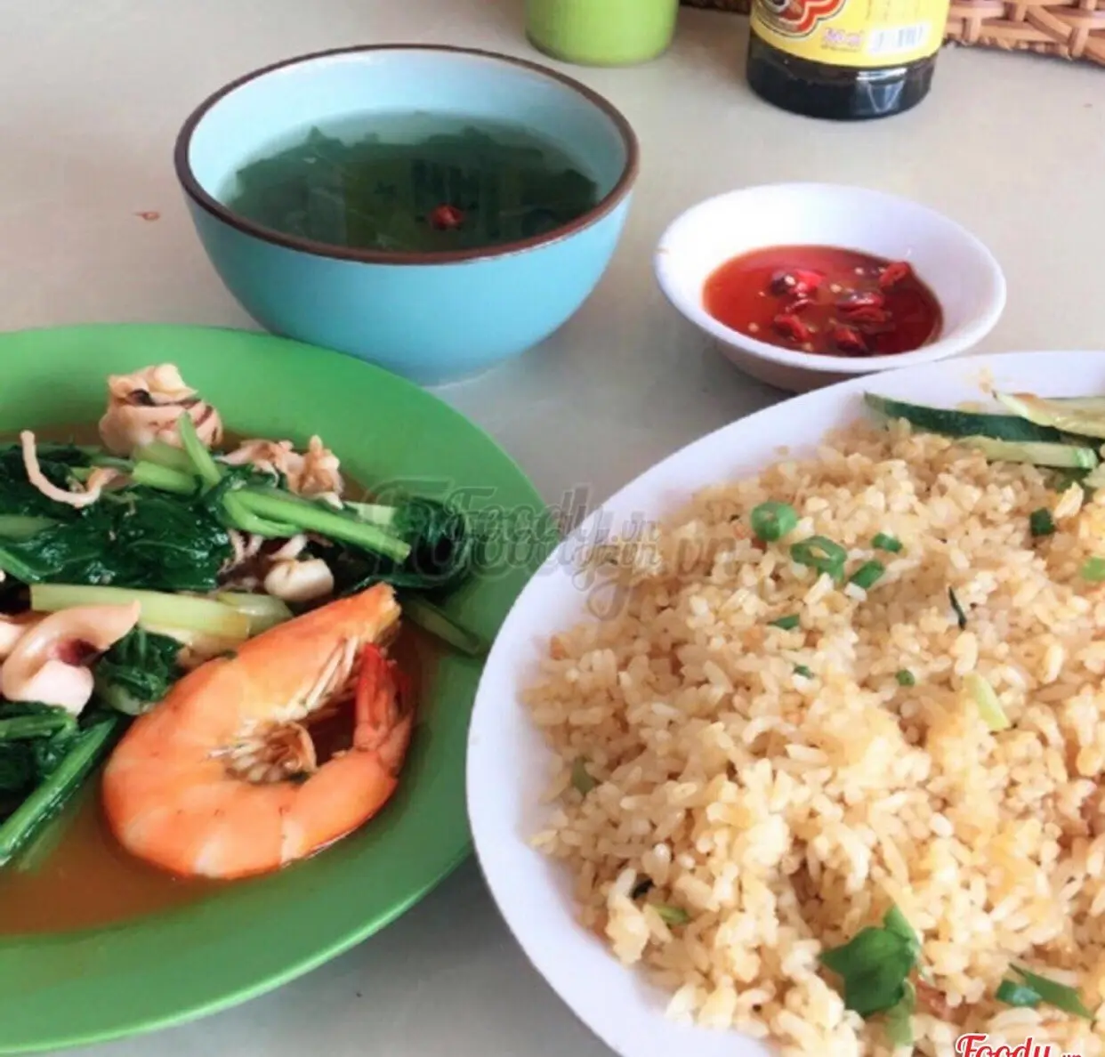 Hình ảnh Cơm Chiên Hải Sản Xào Rau