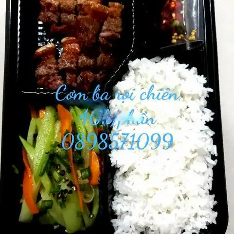 Hình ảnh Cơm ba rọi chiên giòn