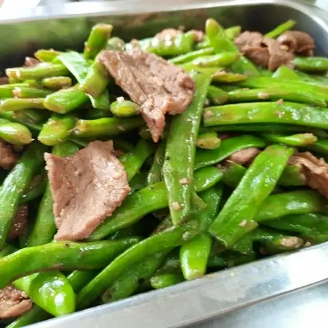 Hình ảnh Cơm đậu ve xào bò