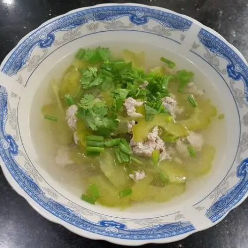 Hình ảnh canh khổ qua thịt bằm