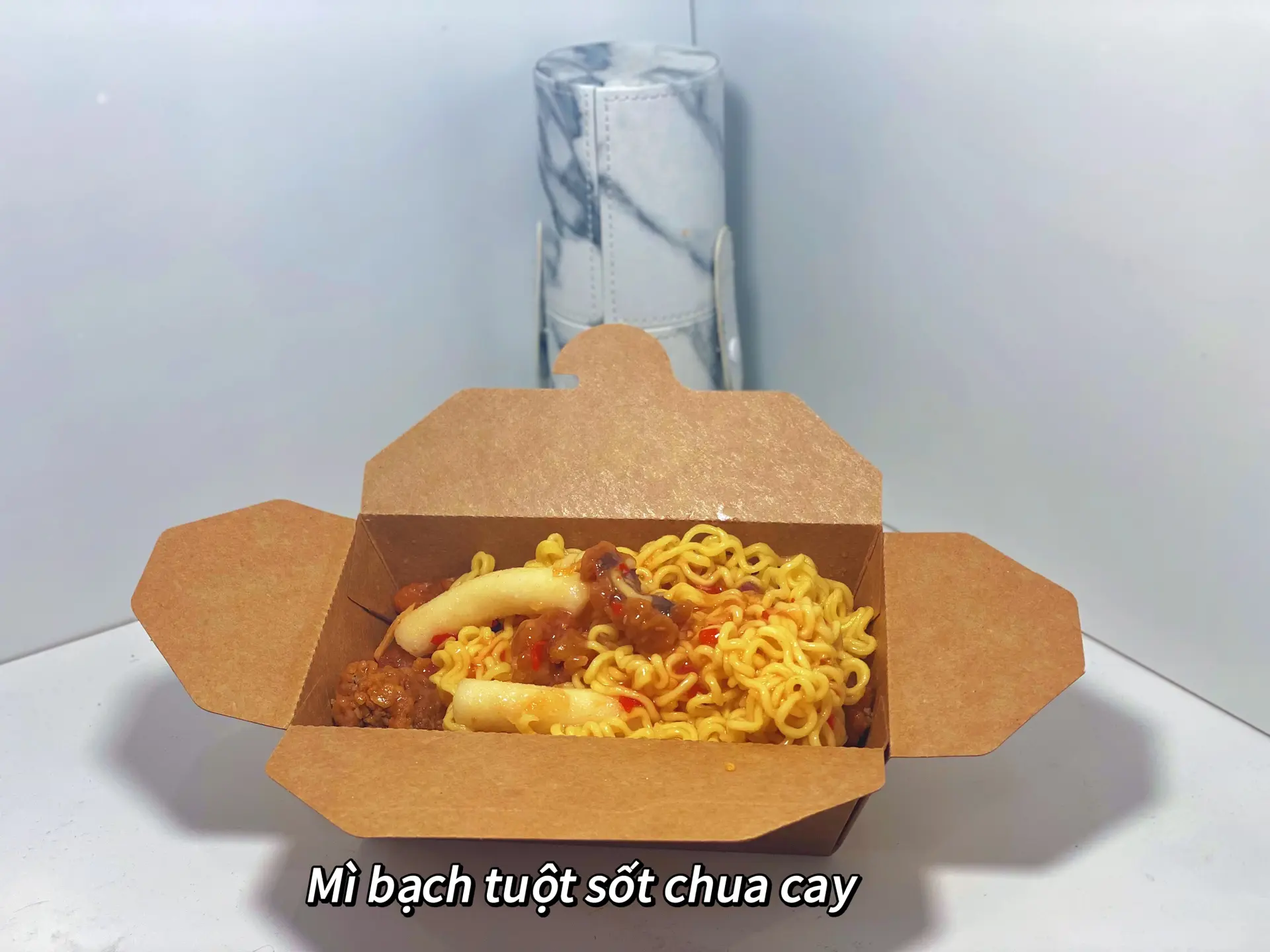Hình ảnh Mì sốt chua cay (KHÔNG PHÔ MAI)
