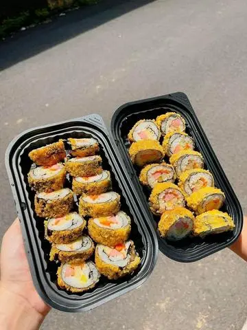 Hình ảnh kimbap rong biển chiên giòn