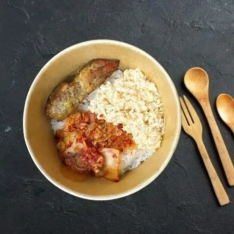 Hình ảnh Cơm Da Gà Giòn, Gà Xiên Nướng