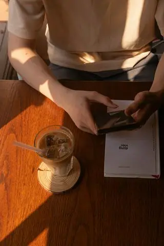 Hình ảnh CAFE WHITE LINE ĐÓNG CHAI