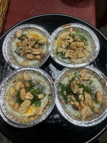 Hình ảnh Hàu chén nướng trứng 