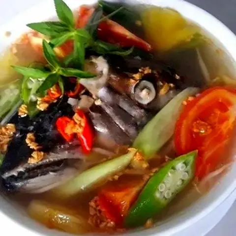Hình ảnh Canh chua đầu cá hú