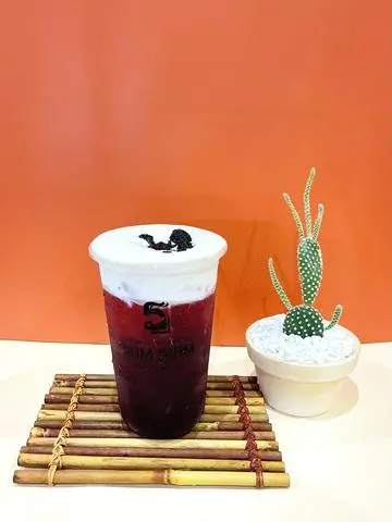 Hình ảnh Lục trà Dâu Tằm kem muối hồng L