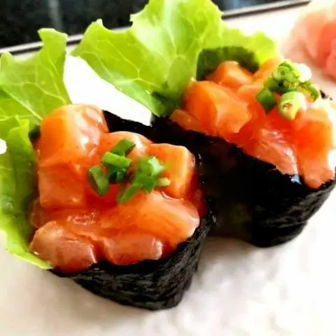 Hình ảnh Sushi Cá Hồi G4 - Salmon Gunkan
