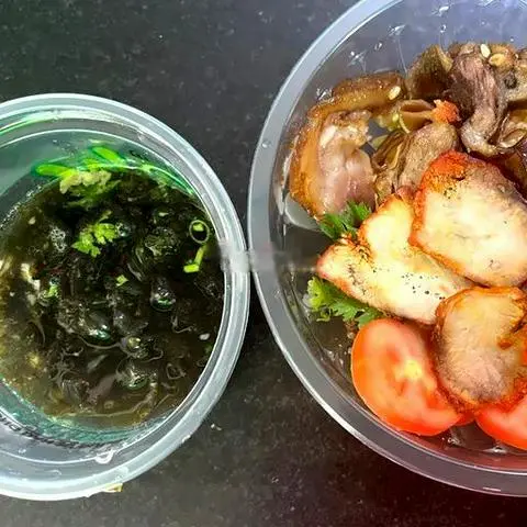 Hình ảnh Cơm trộn xá xíu - canh rong biển