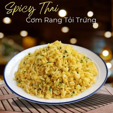 Hình ảnh Cơm Rang Tỏi Trứng - Fried Rice with Garlic and Egg