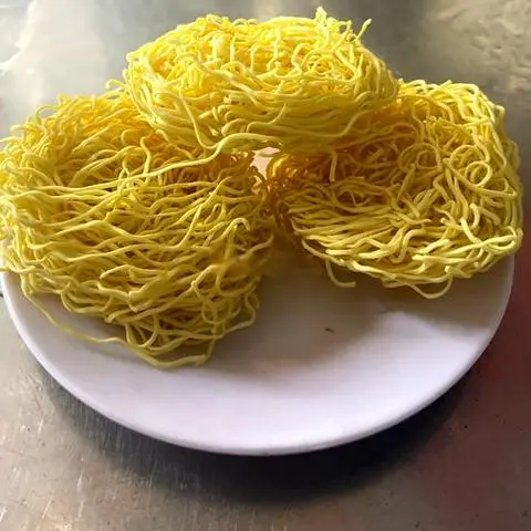 Hình ảnh Mì trứng thêm 
