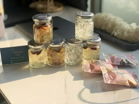 Hình ảnh Set 6 hũ 75ml yến chưng nóng