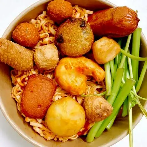 Hình ảnh Mì Trộn Xiên Que Thập Cẩm
