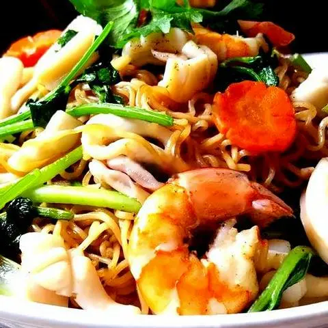 Hình ảnh Mì gói xào hải sản