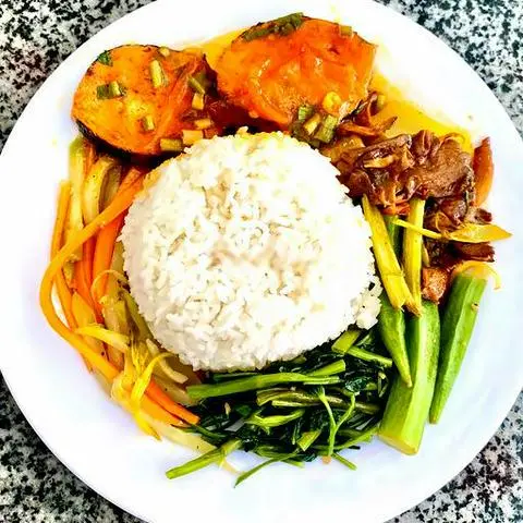 Hình ảnh Cơm cá thu sốt cà chay