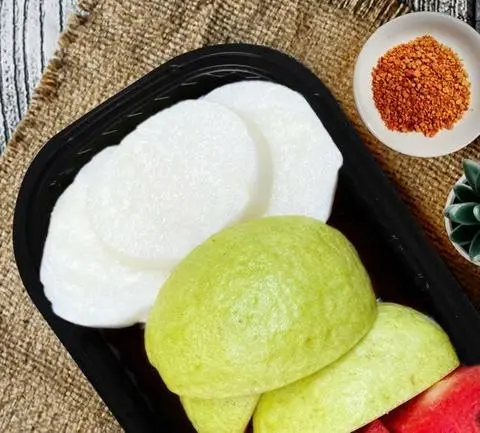 Hình ảnh Ổi - củ sắn - kèm muối tôm