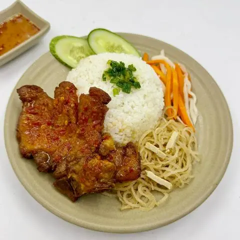 Hình ảnh Cơm tấm sườn - bì