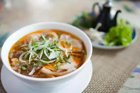 Hình ảnh BÚN BÒ TÁI NẠM GÂN