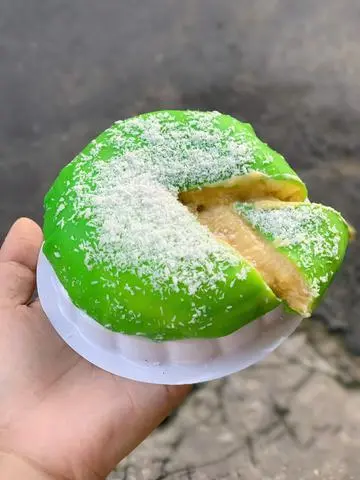 Hình ảnh Bánh Phú Sĩ Sầu Riêng - size 10cm
