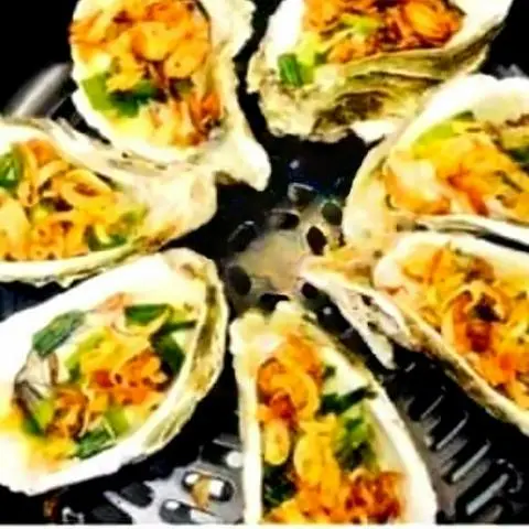 Hình ảnh Hàu nướng mỡ hành