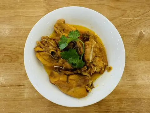 Hình ảnh Cơm gà kho mặn