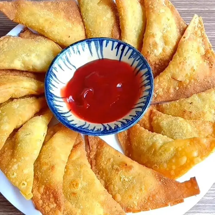 Hình ảnh hoành thánh chiên _5 miếng 