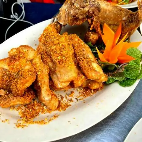 Hình ảnh Cá điêu hồng lắc muối Hong Kong