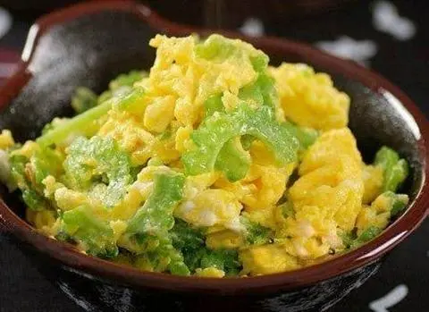 Hình ảnh khổ qua xào trứng