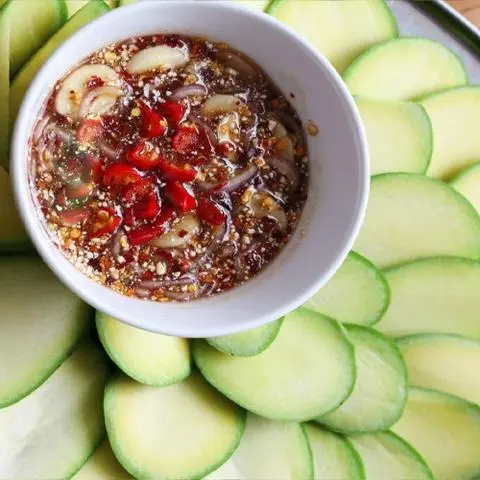 Hình ảnh xoài + xoài non 500gr mắm ruốc 