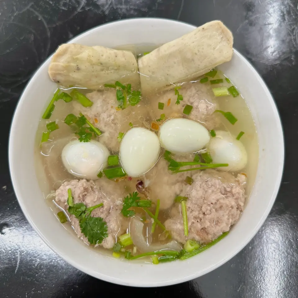 Hình ảnh Xíu Mại Đặc Biệt Siêu No (5 Viên Xíu Mại+ 1 Chả+4 Viên Trứng Cút)