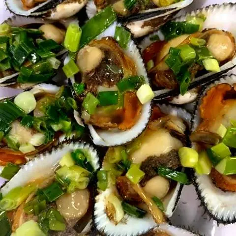 Hình ảnh Sò lông nướng mỡ hành