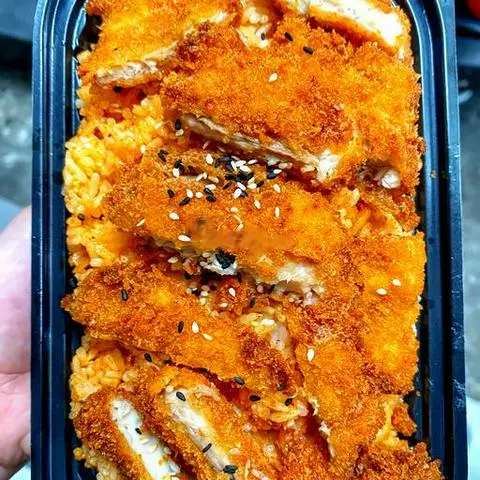 Hình ảnh Cơm rang kim chi gà chiên xù