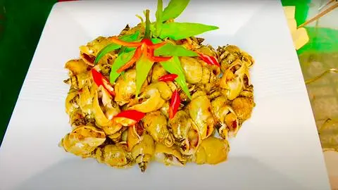 Hình ảnh Ốc cà na xào bơ tỏi