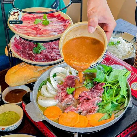Hình ảnh Bò nhúng bơ đậu phộng 2 người