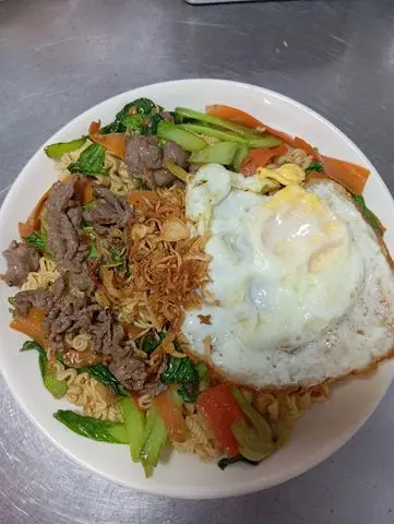 Hình ảnh Mì xào bò - trứng