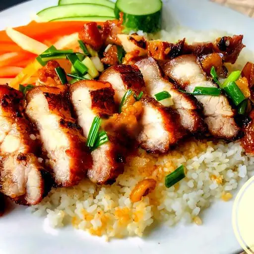 Hình ảnh Cơm BA RỌI NƯỚNG/ Steamed Broken Rice With Grilled Pork Belly