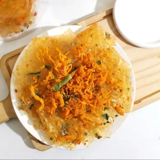 Hình ảnh Bánh Tráng Trộn Mỡ Hành Khô Gà 