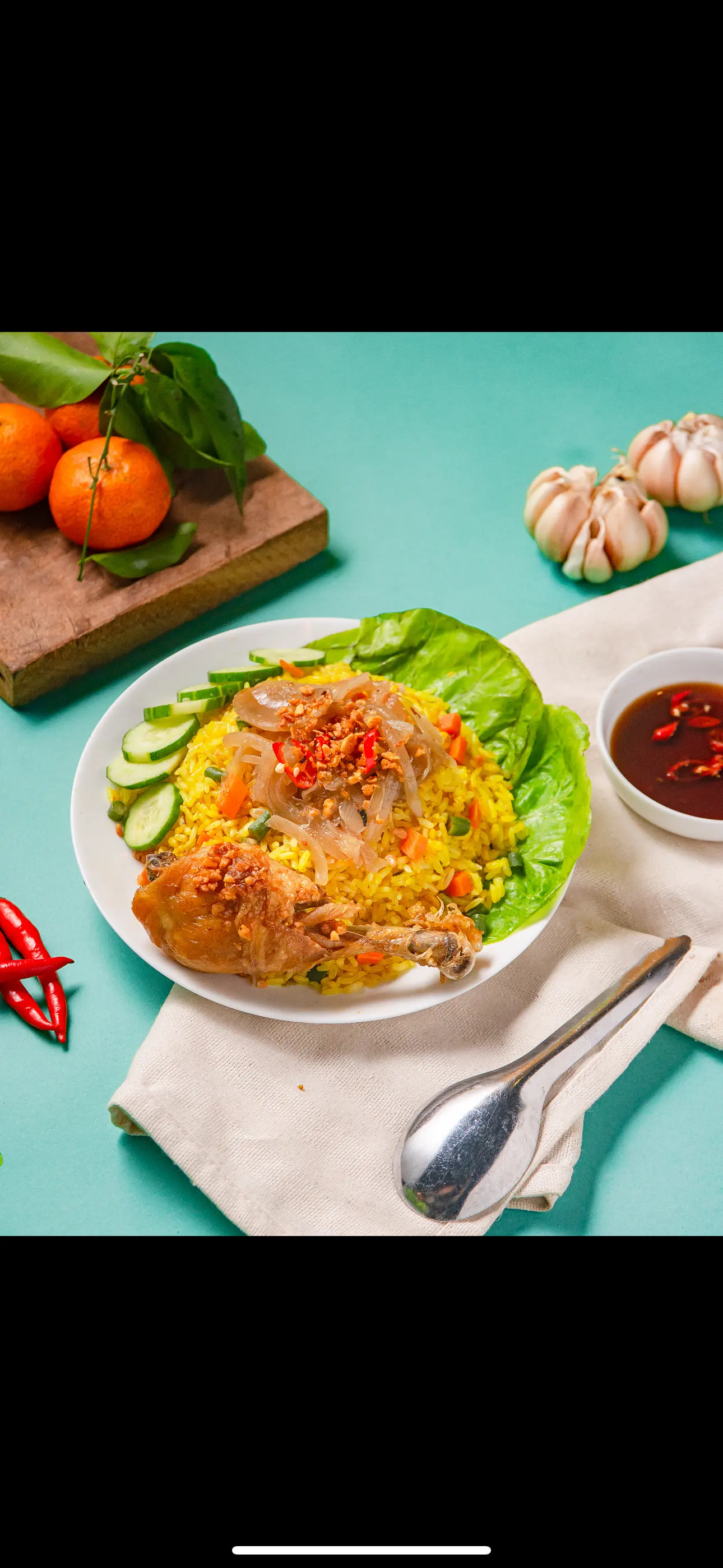 Hình ảnh Cơm gà sốt tiêu đen góc tư