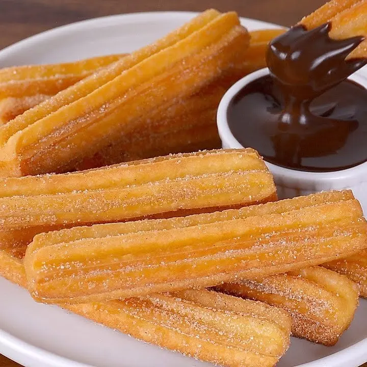 Hình ảnh Combo 12 thanh churros và sốt socola