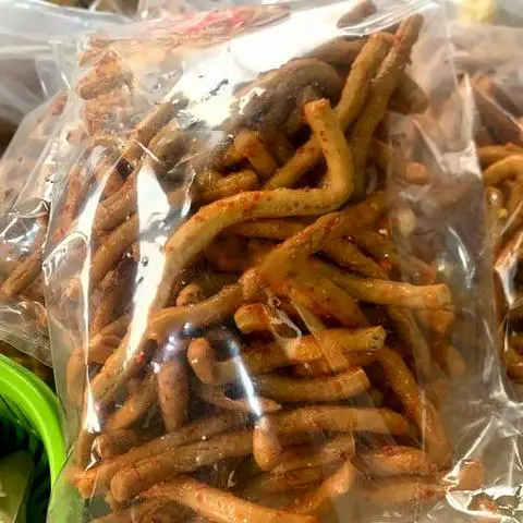 Hình ảnh Bánh que tẩm gia vị mắm ớt siêu giòn bịch 300gram